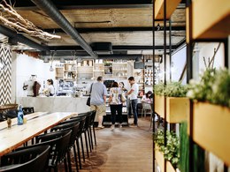 �������