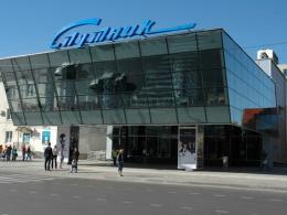 �������