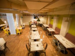 ����� &�����