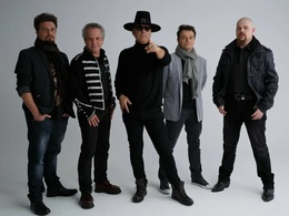 ����������